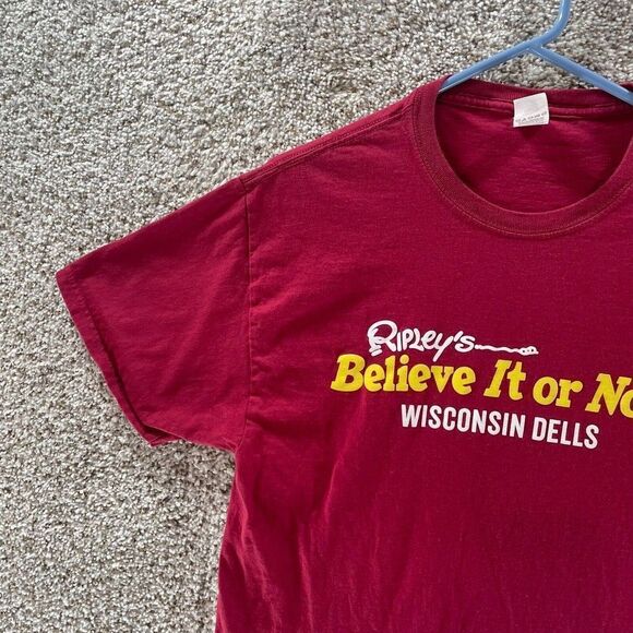 Ripley's Believe It Or Not Shirt Adult Medium Red Wisconsin Dells Cotton Casual - Picture 5 of 11